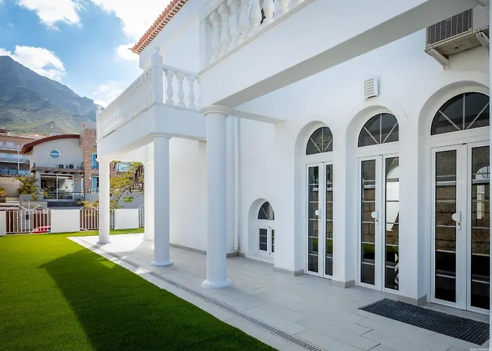 Villa Ocean Palm, Heated Pool! *