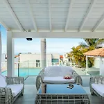 Ocean Palm, Heated Pool! וילה *