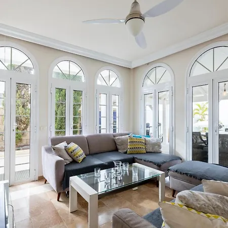 Ocean Palm, Heated Pool! 빌라 아데제