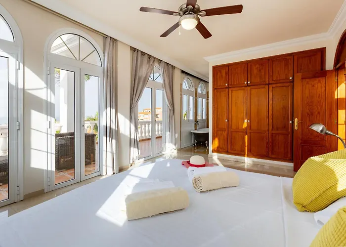 Ocean Palm, Heated Pool! אדחה